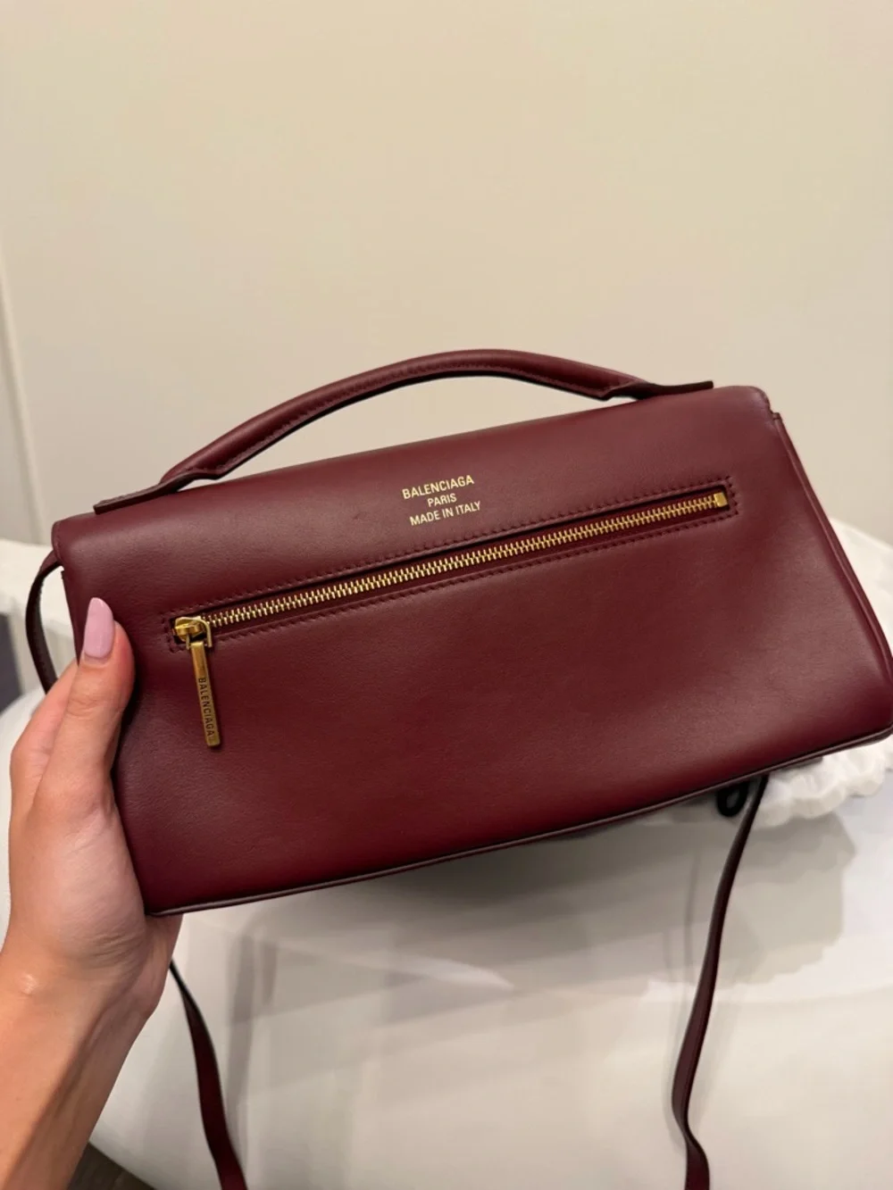 Balenciaga Bel Air Strap Clutch Bag in Burgundy - Picture 5 of 7